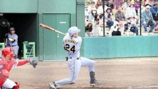 ついに出た！阪神・ディベイニー、来日第１号！痛烈打球が左翼フェンス越え　ファーム公式戦５３打席目でようやく出た一撃