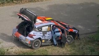 「何が起きたんだ」世界ラリーで衝撃コースアウト 突如道を外れコンクリート直撃…大逆転で日本人初の2連勝が決まった劇的瞬間