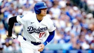 大谷翔平、好機で敬遠　本拠地ブーイング…デグロムから5号＆四球→初球ボール後に