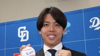 【中日】日本ハムから移籍の杉浦稔大、背番号は33「試合をつなぐ役割を」井上監督「待ってるよ」