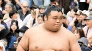 大相撲　藤凌駕が初ちょんまげ姿披露に笑顔「うれしくて何度もさわりました」祝福の強烈コンパチも
