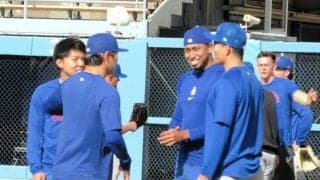 山本由伸が千賀滉大＆ディアスとロングトーク　ド軍＆メッツの選手たちが旧交温める　クローザーは古巣の主力選手たちとも