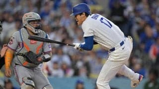 大谷翔平、捕手の一塁送球に苦笑い「また、当たるところだった」解説者もヒヤリ