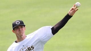 【阪神】ルーカスが15日巨人戦で３度目先発、来日初勝利へ　雨予報も「何とか投げたい」