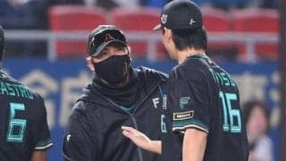 日本ハム・新庄監督　九回守備の清宮幸交代は「デッドボールじゃないよ。守備で交代させた」九回の死球の影響否定　両リーグ最多６つ目の失策「守備イップスだから。代えとこうと」