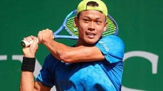  坂本怜 直前で相手変更も初戦突破 