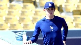 佐々木朗希、BIGBANGにサインボールプレゼント　“韓国スター”は日本語で感謝「応援してます」