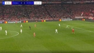 「何してんだよ！」信じられない…“まさかの36秒”「ドン引きやん」「やっちまったな」バイエルンGK、痛恨ミス→無人のゴールに蹴り込まれる