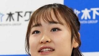 【フィギュア】世界ジュニアV4島田麻央が坂本花織、アリサ・リュウら豪華メンバーと2ショット