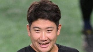 「遊んでる？」ドカ雪のクアーズフィールド　ベンチに誰かが作った雪だるま　愛くるしいショットをロッキーズが公開　菅野ＶＳ大谷の一戦