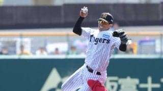 阪神２軍戦でアクシデント　ドラ２谷端が守備中に一走・前川と交錯　両者倒れ込むも交代せず