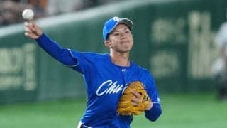 中日・福永にアクシデント　打球追いかけカメラマン席へ→動けずに担架で搬送→緊急交代、甲子園騒然