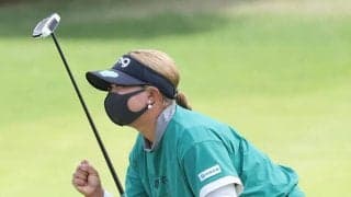 鈴木愛が大会コースレコード６３　高橋彩華と首位に並ぶ　佐久間朱莉、菅楓華は１０位で最終日へ