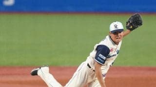 【ヤクルト】増田珠、フェンス激突のジャンピングキャッチで巨人先制阻止！倒れ込むもプレー続行