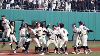 新指揮官が就任した伝統校・桐蔭学園が8強進出！延長10回2死から逆転サヨナラ勝ち【神奈川】