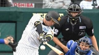 阪神・近本　今季初の決勝打　お立ち台で白い歯キラリ「今年もこの場に立ててうれしく思います」