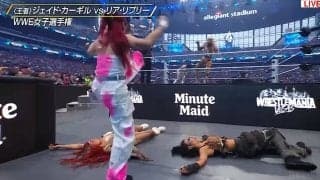 イヨ・スカイ、レッスルマニア“電撃参戦”