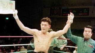 ミスター左フック・吉野弘幸が最強挑戦者に４回ＴＫＯ勝ち　１１戦全ＫＯ勝利の佐藤仁徳下し１１度目の防衛に成功