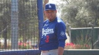 ドジャース激震　守護神ディアスが負傷者リスト入り　球団発表「右肘関節“ねずみ”」　除去手術なら長期離脱必至　前日に球速低下乱調３失点　防御率１０・５０