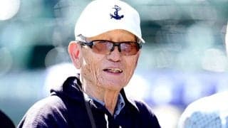 NPBレジェンドが「87歳と思えない」　まさかの渡米に驚愕…菅野激励で「元気すぎる」