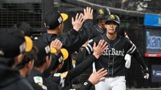 【ソフトバンク】左肩甲骨骨折の今宮健太が１号２ラン「うまく体が回転し、角度がついた」