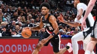 第4Qに14点差を逆転したブレイザーズが1勝目…連勝逃したスパーズはウェンバンヤマにアクシデント