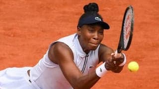  45歳ヴィーナス 20歳に屈し初戦敗退 