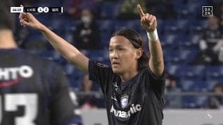 宇佐美貴史は「やっぱ次元違う」 途中出場で“40m級”ロングパス…鋭い弾道、圧巻の技術に「バケモンすぎる」