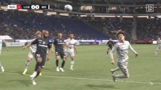 「今のは月間ベストゴール級」福岡、最下位脱出の逆転バックヘッドに驚愕「今のはスーパー」元日本代表FWはクロスも絶賛