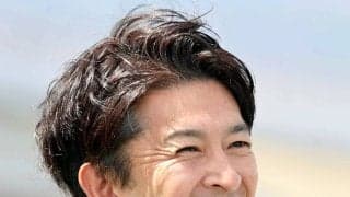 和田竜二調教師と騎手時代同期の福永調教師がエール　「馬に仕事に誠実に向き合ってきた男」　京都で引退式