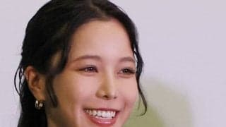 【ジャンプ】「かっこいい」「美しすぎる」高梨沙羅、胸元開いたオーバーコーデで魅了