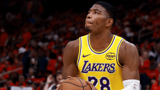 レイカーズの八村塁がプレーオフで守備覚醒…対人DFリーグ2位、3P成功率5割超えの衝撃