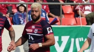 金色に染め上げた髪は病と闘う友へのメッセージ。友のため、チームのためにイオアネは戦い続ける