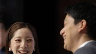 三浦が木原の突っ込みに「うるさいな（笑）」　りくりゅう　プロ活動表明も太り気味？人差し指立てて木原に「しーっ！」→「筋トレします」