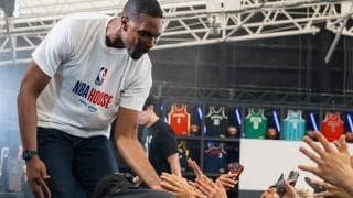 笑顔のレジェンド、クリス・ボッシュ来日…八村塁の成長と河村勇輝への期待を語る