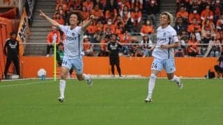 【Ｊ１長崎】ＦＷサンタナが古巣弾＆ＭＦ長谷川が決勝ゴール　５戦ぶり白星に高木監督「サポーターと喜びを分かち合えた」