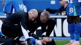 激震！　W杯メンバー発表目前で三笘薫が負傷交代　森保ジャパンに浮上した“不安”に列島騒然「これは軽くはなさそう」「三笘がいないなんて成り立たない」