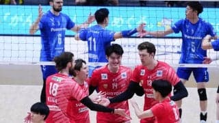 【バレー】サントリーが勢いそのまま第１セット奪取　立ち上がりから５連続得点で主導権握る