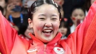 「素敵なファミリーです！」　家族４人の集合写真投稿の張本美和「今は卓球と勉強を頑張ります」と恩返し誓う　ＳＮＳ「最高」「みんないい笑顔」