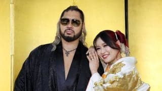 WWEで同僚のNARAKUとイヨ・スカイ結婚　和装で会見「夫婦一緒に過酷な生活助け合える」
