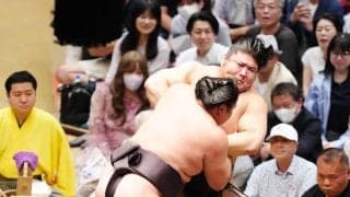 霧島「一瞬クラッと」鮮血流しながら勝ち越し…真っ逆さまに転落、顔面強打も大事に至らず