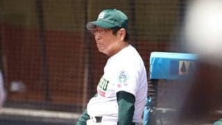専大松戸は10対11で山梨学院に惜敗…名将は「夏までの課題は投手陣の再生と育成」と前を見据える【関東大会】