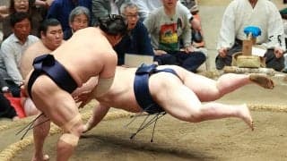 若隆景　豪ノ山との３敗同士対決制し９勝目　優勝争いトップと１差も「全く考えていない」