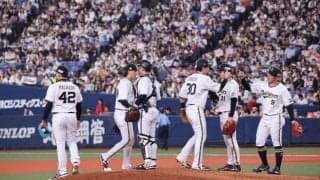 土曜日に…オリックスが電撃発表「ええええええ」　降臨する2人の“女神”「え、マジで!?」