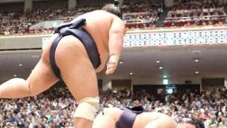義ノ富士、痛恨の４敗目　１０連勝を逃し「急いでしまった」　千秋楽に優勝の可能性は残る