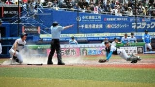 山梨学院、決勝進出ならず　2年生バッテリー奮闘　高校野球関東大会