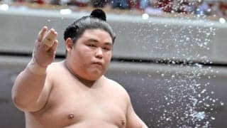 伯乃富士が４敗を守り、優勝決定戦進出の可能性に望みをつなぐ