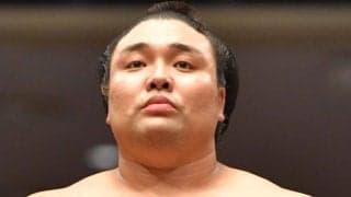 霧島は２場所連続Ｖならず　優勝決定戦で小結若隆景に完敗　２横綱２大関不在の異例の場所で奮闘も