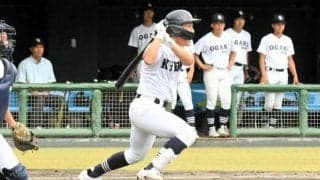 「ほい！」とほえて逆転打、相棒の黒バットと　享栄・永谷陽翔選手