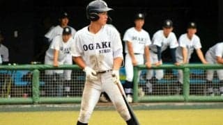 先取点につながる安打放つ　けがから復帰した大垣日大・大橋侑人選手